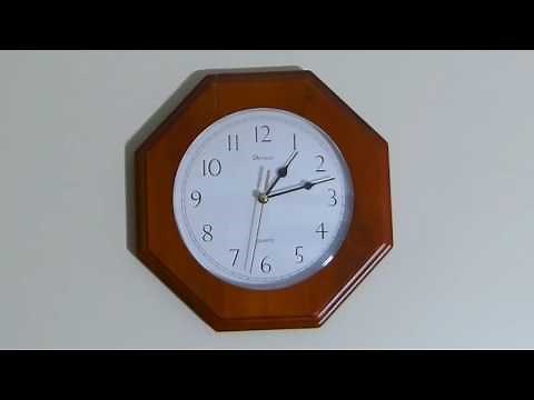 Clock Ticking Sound Effect with Video, House Wall Clock.