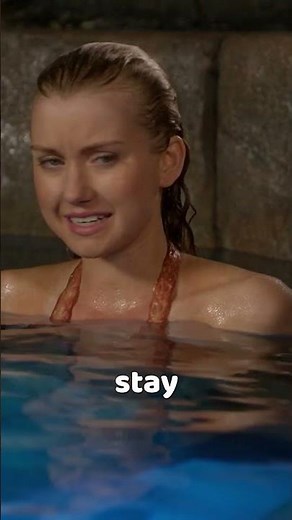 Mermaid hiding from divers 🧜‍♀️🫣 #mako #makomermaids #h2ojustaddwater