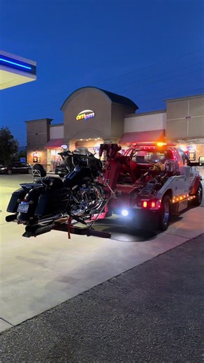 Motorcycle Transport: 5500 Handling Ventura to Oxnard