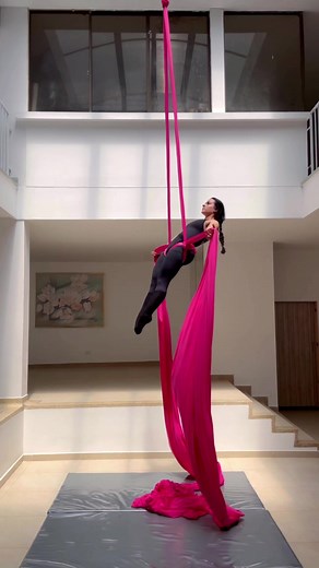 Aerial Silk Dance: Tricks, Acrobatics, and Choreography