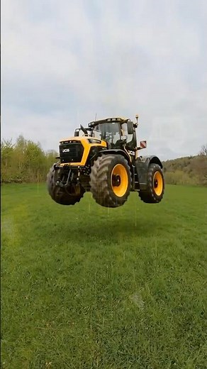 Pick your player: telehandler, telescopic loader or tractor?