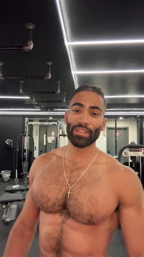 Shomari Francis on Instagram: "“Band Pull-Aparts” remember to brace your core when you try these!"