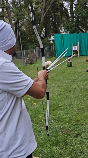 Luzifer on Instagram: "Der @martin_sporri ist schon krass mein Ziel wird es sein genau so schnell schießen zu können sobald mein Bogen dann da ist wird geübt 🏹💪🧡 #TheOrangeSnakeArcher #eltoroarchery #eltorofamily #archery #pfeil #bogensport #bogenparcours #bogenschiessen #archerylifestyle #pfeilundbogen #recurvebogen #bowandarrow #bow #bogen #bowseason #bogensportdeutschland #3dparcours #3dparcours #bogenbauer #traditionellesbogenschießen #archeryboy #archerygirl #archerylife"