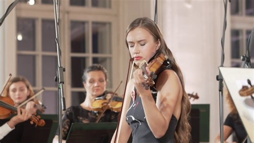 Lightbulb explodes during concert.