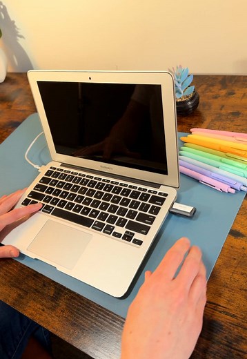 Turning an old MacBook into a Chromebook | chrome os flex