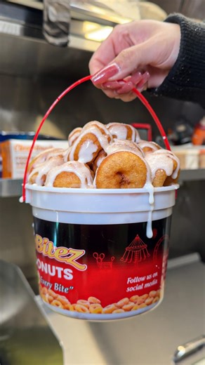 BittieBitez Mini-Donuts on Instagram: "Buckets of joy you can’t resist! 🍩✨ Featuring our famous mini donuts & our classic BittieBitez flavor, perfectly glazed with cinnamon sugar. 😍 Grab yours at any of our truck locations! Tonight, tomorrow, or whenever your cravings hit! 😍 Our weekly locations are posted on our main page! Save this so you’re ready for your next sweet adventure! 🚚🫶🏼"