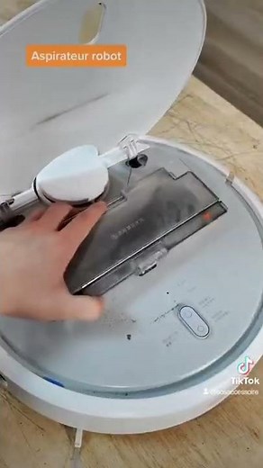 How do I clean my vacuum cleaner filters?