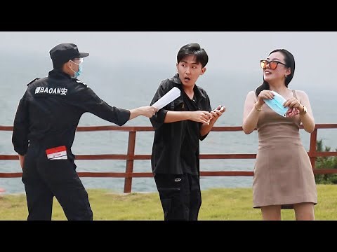 Man Is Beaten for not Wearing a Mask | Prank