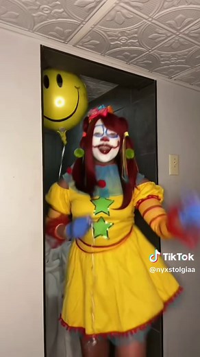 Hilarious Clown Makeup Fail Reaction