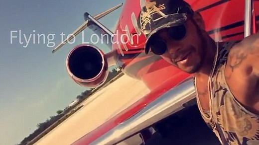 Lewis Hamilton flies some friends in his private plane to London