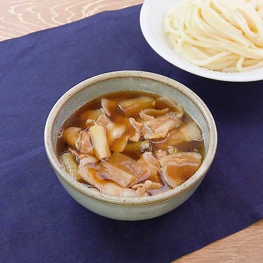 肉の旨みがすごい！ 肉汁うどんのレシピ動画・作り方 | デリッシュキッチン
