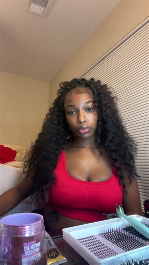 Curly Middle Part Quickweave Tutorial