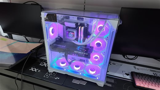 18K views · 731 reactions | កូនក្មេង Free5 ទិញ Case Computer បូក...