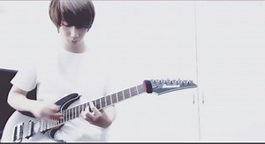 海外「日本人は何者なんだよ…」 とある日本人ギタリストの演奏が凄すぎると話題に