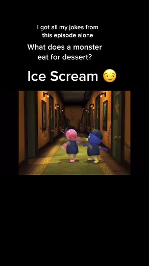 What does a witch eat at the beach? A sandwich 😏 #findme #backyardigans