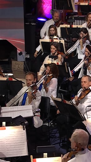 Take a look back at 2023 when Broadway star Mandy Gonzalez performed Lin-Manuel Miranda's heartfelt "Everything I Know" from the hit musical "In the Heights." Want to hear more music by Lin-Manuel Miranda? Join Mandy Gonzalez and Keith Lockhart next Saturday (9/20) for the world premiere of "The Music of Lin-Manuel Miranda!" Bring the whole family for this dynamic revue of Miranda's music from his first Broadway opening to his latest Disney hits. | Boston Pops