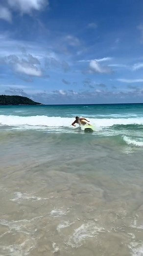 First time surfing 🏄‍♂️ #aesthetics #gymshark #workoutmotivation #gym #physique #workout #lift #aesthetic | Kylekuznik