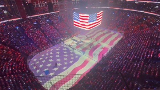 Montreal Hockey Fans Boo U.S. Anthem, Passionately Sing O Canada at 4 Nations Face-Off