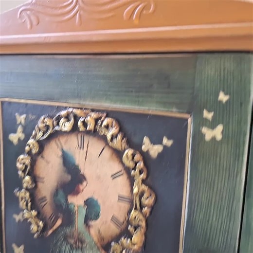 Handmade Victorian Key Holder Cabinet: Wooden Entryway Organizer