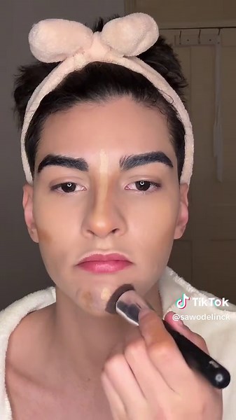 Boy Makeup Tips for Stunning Looks