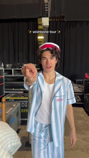 the wbwt is back TODAY!!!! are u ready new zealand & australia?! #conangray #housetour