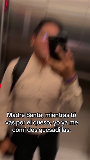 Videos de CarlsZara (@carlzofic) con “Cómo Me Duele - Valentín Elizalde”