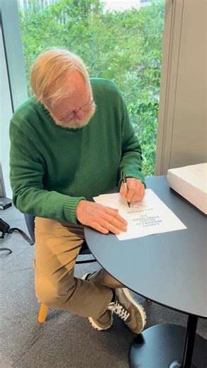 93K views · 3.5K reactions | Bill has been busy signing title pages for his new revised and updated A Short History of Nearly Everything 2.0 (out 21 October 2025). There are only a limited number of signed hardbacks available, so order yours now from Waterstones before they sell out! https://bit.ly/BillBrysonWTSSigned | Bill Bryson | Facebook