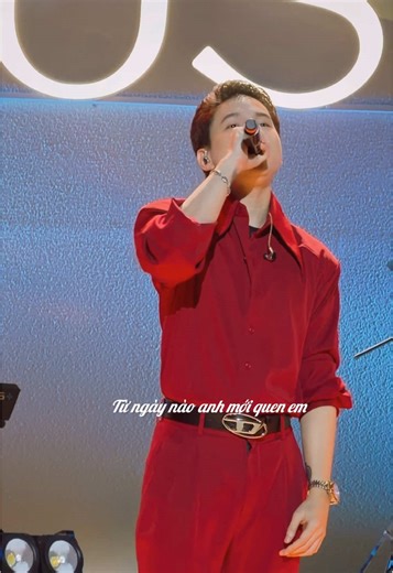 Màu đỏ chứng tỏ…. 🤭#hoangton #huongngoclan #tiktok #trending