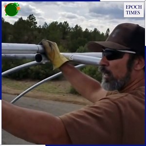 167K views · 13 reactions | Installation einer Überdachung für eine Container-Unterkunft  Credit: Aircrete Harry - https://www.youtube.com/channel/UC-KOsxBimCOaSeh1Hxkii4Q | Epoch Times Panorama | Facebook