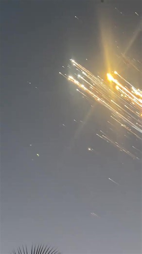 20K views · 114 reactions | A Space X rocket has blown up and here is video of the debris falling back to Earth. The rocket launched from Texas has been filmed in the Caribbean. #elonmusk #Rockets #texas #SpaceX #Trump2024 #Trump #freedom #spacetraveler #explosion #dragonball #usmc #army #spaceforce | Vet Radio Syndicate | Facebook