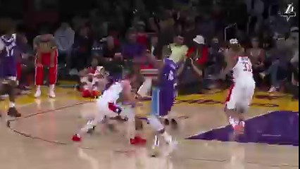 The handles. The slams. THT brought the highlights 🧨 | Los Angeles Lakers
