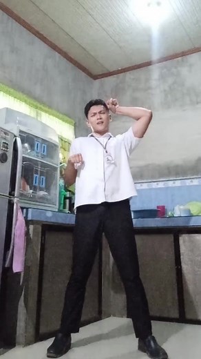 Mesmerizing K-Pop Meow Dance Challenge by Meovv Official