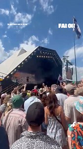 Glastonbury 2025: CMAT gets her entire crowd doing the 'Dunboyne county shuffle' at her Pyramid Stage victory 🕺🎵 | Far Out Magazine