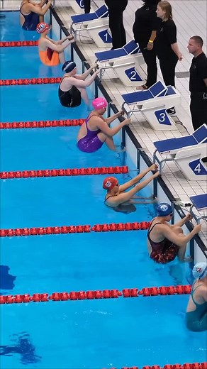 💧 An Olympic swimmer gave the students a five second head start. They still never stood a chance. #swimming #sports #race #training #fitness #viral #shorts | Awesome Moments TV