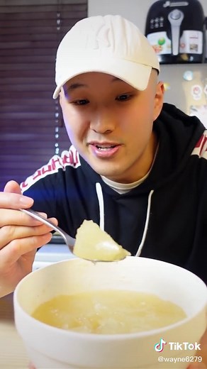 Delicious Xiaolongbao: The Comfort of Soup Dumplings
