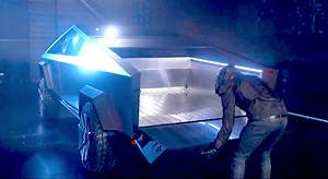 Why the Tesla Cybertruck's Stainless Steel Body Panels Could Be a Problem