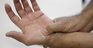 Pacientes com fibromialgia terão direitos como PCD: entenda o que muda e os pontos de tensão