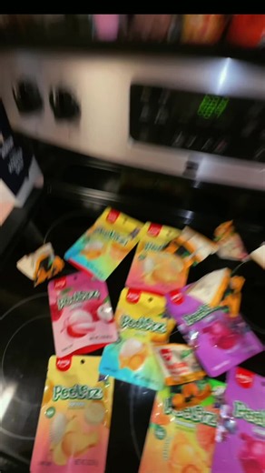 🍬 These peelable gummies are WAY too satisfying! 😍 Made with real fruit juice and packed with 5 fruity flavors, the AMOS Peelerz Value Pack is the snack everyone is obsessed with. Peel it, eat it, repeat! 🍓🍇🍊🍏🍑 Perfect for snack lovers, lunch boxes, road trips, and summer treats. Grab yours before they sell out! ✨ @Amos Sweets #SummerWins #tiktokshopcreatorpicksforyou #dealsforyoudays #candy #SummerVibes
