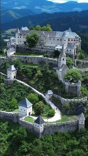 Burg Hochosterwitz🏰 #nature #drone #castle #austria #carinthia