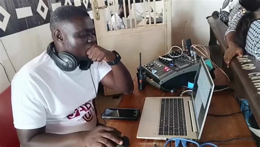 The faces that sweat to produce those beautiful scenes #worldcommunicationday #gabmedia #fypp @CaDKoMMedia