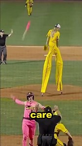 This is the strangest baseball player in the world 😱