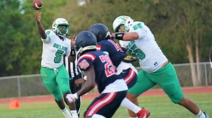 3 takeaways: TJ Moore sets DeLand record in Battle for the Bone victory over Deltona