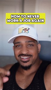 Quit treating social media like a distraction👇🏽 It needs to be a digital cash machine or you’re leaving stupid money on the table. most people open the app to escape their life. the smartest people open the app to change it. you don’t need to be famous. you don’t need a blue check. you just need a simple system that turns posts into paydays. here’s how a digital cash machine actually works 👇 you pick one problem you solve. you build a simple offer that helps people fix it. you show up every d