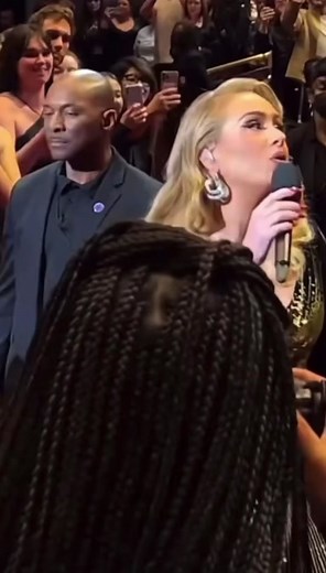 Adele-Christmas weekend in Vegas! #adele #adelevegas #adeleresidency #weekendswithadele #theoneandonlyadele #viral #tiktok #foryou #adelewhenwewereyoung #realmusic #queenadele