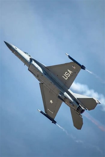 Exploring the Evolution of Fighter Jets in the USAF