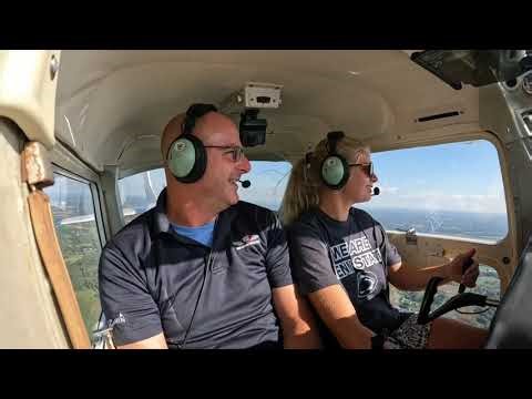 Teaching my daughter to fly. Steep turns and turns around a point.