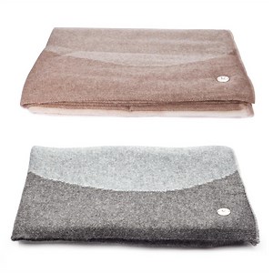 Gem Auras 100% Mongolian Cashmere & Lurex Thread Patterned Wrap with Clear Quartz Gemstone