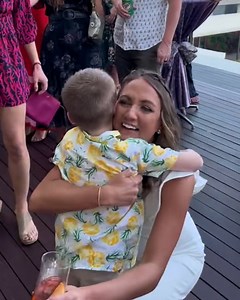 291K views · 1.6K reactions | This was the sweetest surprise for this bride 凉‍♀️ | Tyla | Facebook