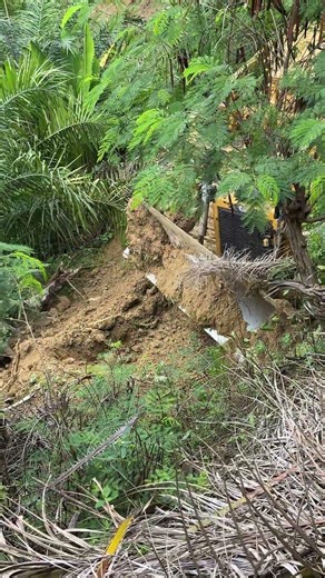 D6R XL Bulldozer Technology Facilitates Road Opening