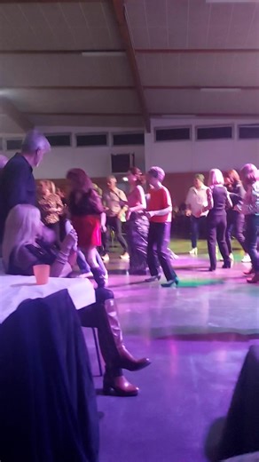 24 reactions · 5 comments | On danse en ligne  | Eliane Becco | Facebook